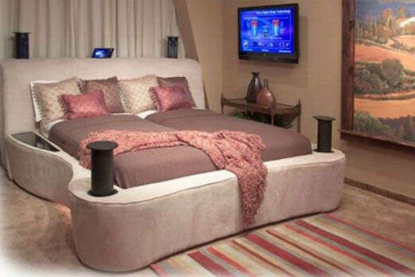 2_Starry_Night_Sleep_Technology_Bed